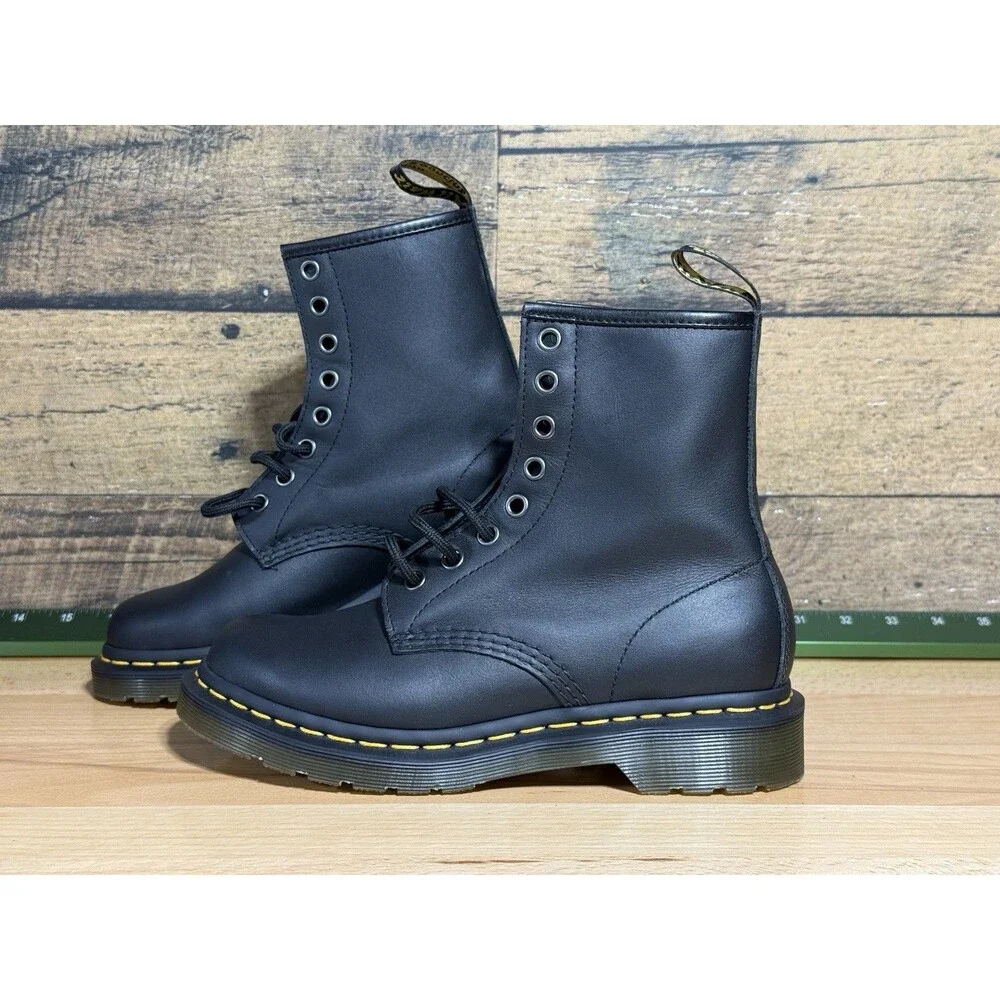 NEW-Dr Martens 11821 1460 Smooth Black Leather Combat Womens Boots Sz 6 Doc